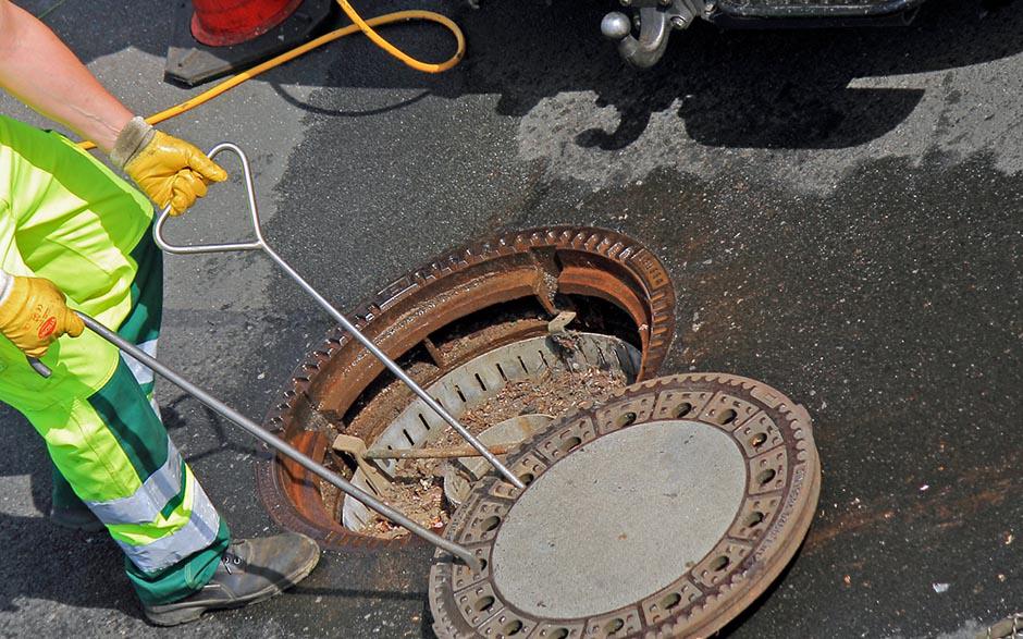 comment déboucher une douche Paris 6