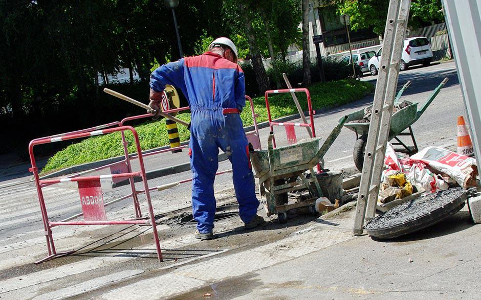 comment déboucher une douche Paris 6